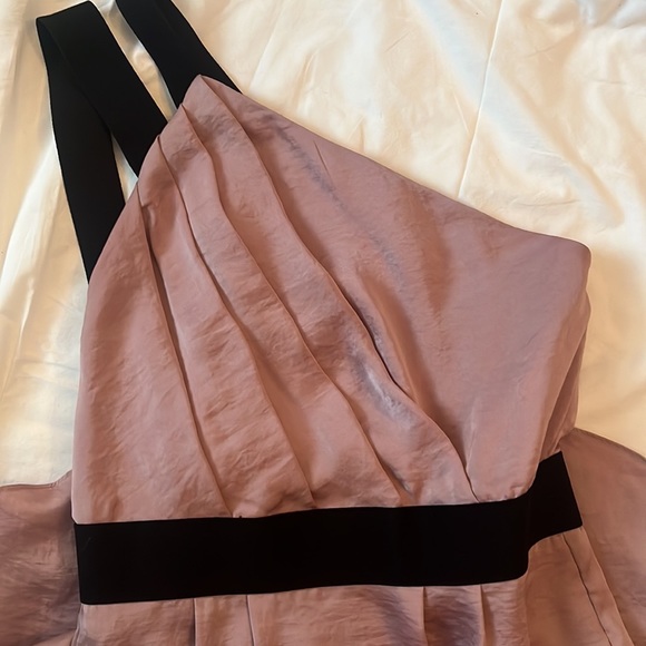 Dusty Rose BCBG dresss - Picture 3 of 5